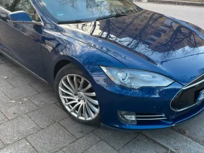 Gebraucht Tesla Model S 244 kW (332 PS) 2016 Blau Kleinwagen