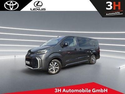 Gebraucht Toyota Proace Verso Team 177 PS (130 kW) 2024 Grau Kombi