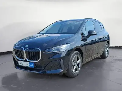 Gebraucht BMW 220 Active Tourer 170 PS (125 kW) 2025 Schwarz Van / Kleinbus