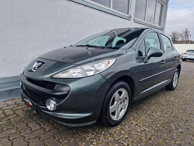 Grau Gebraucht 2009 Peugeot 207 Urban Move Limousine | 3.490 € (Etwas zu teuer)