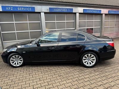 BMW 523
