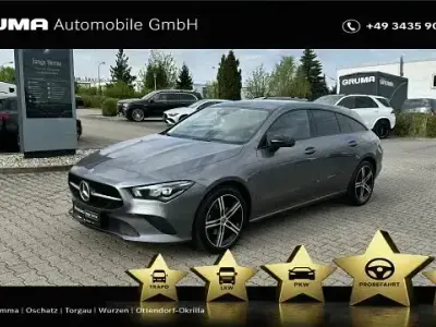 Gebraucht Mercedes CLA200 Progressive 150 PS (110 kW) 2022 Lack mountaingrau Kombi