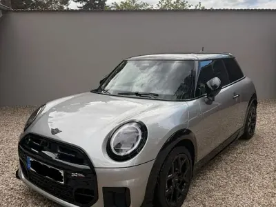Gebraucht Mini John Cooper Works 156 PS (114 kW) 2024 Silber Kleinwagen