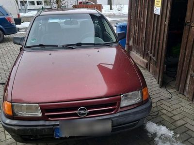Gebraucht Opel Astra 60 PS (44 kW) 1992 Rot Kleinwagen