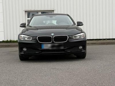 Usata BMW 318 150 CV (110 kW) 2015 Nero Station wagon