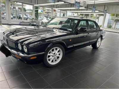 Jaguar XJR