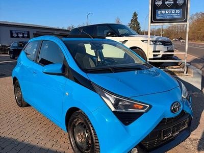 Gebraucht Toyota Aygo Connect Style 72 PS (52 kW) 2018 Blau Kleinwagen