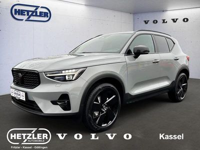 Neu Volvo XC40 Plus 163 PS (119 kW) 2026 Vapour grey / metallic SUV