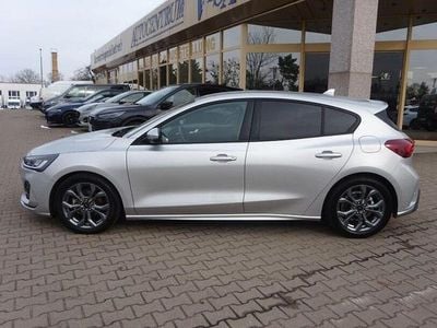 Second-hand Ford Focus ST-Line 116 CP (85 kW) 2025 Argintiu Berlinǎ