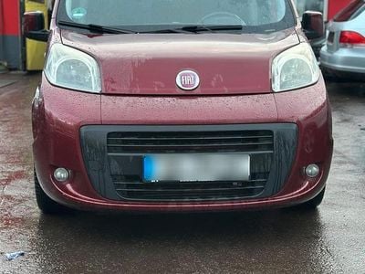 Gebraucht Fiat Qubo Trekking 90 PS (66 kW) 2011 Rot Van / Kleinbus