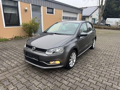 Grau Gebraucht 2015 VW Polo LOUNGE Kleinwagen | 6.100 € (Fairer Preis)