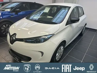 Second-hand Renault Zoe Life 80 kW (109 CP) 2019 Alb Hatchback