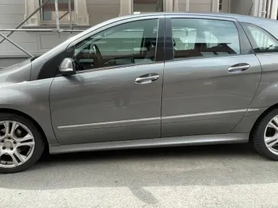 Gebraucht Mercedes B200 140 PS (102 kW) 2008 Grau Van / Kleinbus