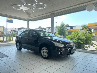 Gebraucht Chevrolet Cruze 113 PS (83 kW) 2013 Schwarz Limousine