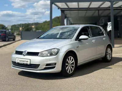 Gebraucht VW Golf VII LOUNGE 110 PS (80 kW) 2016 Silber Limousine