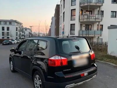 Gebraucht Chevrolet Orlando 141 PS (103 kW) 2012 Schwarz Van / Kleinbus