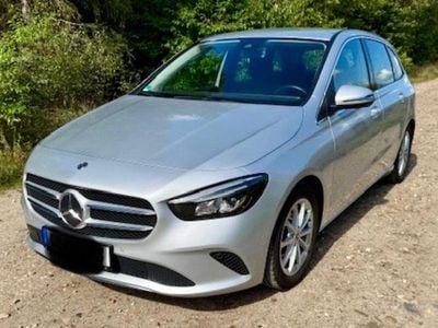 Mercedes B200