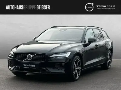 Używany Volvo V60 Ultra 455 KM (334 kW) 2025 Czarny Kombi