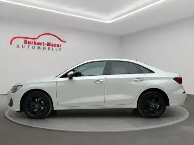 Używany Audi A3 S-Line 150 KM (110 kW) 2025 Biały Sedan/Limuzyna