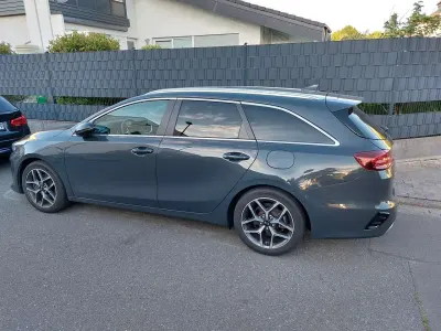 Gebraucht Kia Ceed Sportswagon GT-Line 140 PS (102 kW) 2020 Grau Kombi