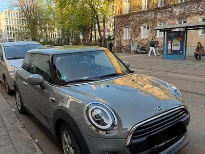 Usata Mini ONE 102 CV (75 kW) 2020 Grigio Utilitaria