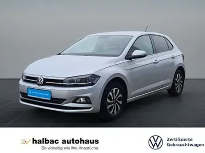 Gebraucht VW Polo Active 110 PS (80 kW) 2022 Silbern Kleinwagen