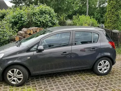 Gebraucht Opel Corsa 86 PS (63 kW) 2013 Grau Kleinwagen