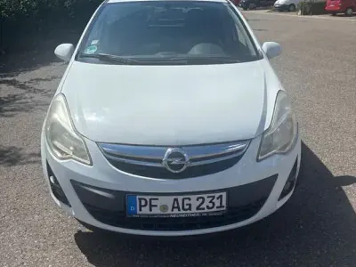 Gebraucht Opel Corsa 87 PS (63 kW) 2011 Weiß Kleinwagen
