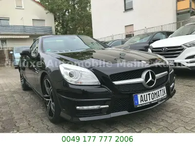 Gebraucht Mercedes SLK200 AMG line 184 PS (135 kW) 2011 Obsidianschwarz  metalliclack Cabrio