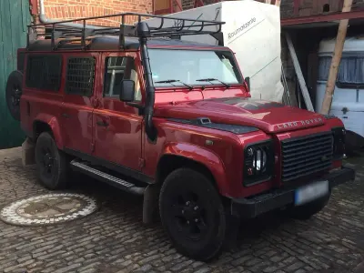 Gebraucht Land Rover Defender 122 PS (89 kW) 2013 Andere farben SUV