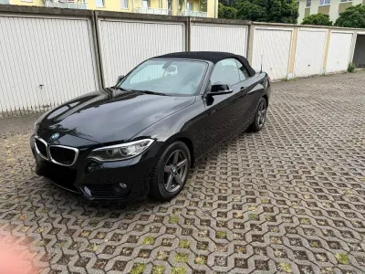 Gebraucht BMW 218 Sport Line 150 PS (110 kW) 2017 Schwarz Cabrio