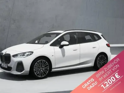 Gebraucht BMW 223 Active Tourer M Sport 204 PS (150 kW) 2025 Weiß Van / Kleinbus