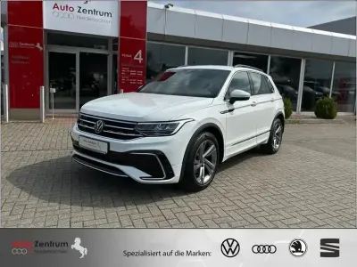 Gebraucht VW Tiguan R-line 150 PS (110 kW) 2024 Pure white SUV