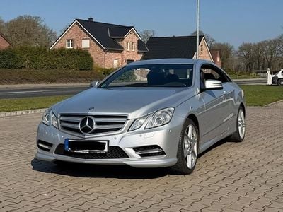 Gebraucht Mercedes E500 408 PS (300 kW) 2012 Silber Coupé