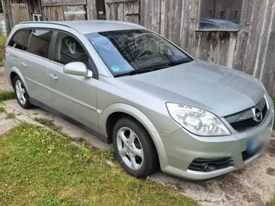 Gebraucht Opel Vectra 140 PS (102 kW) 2008 Silber Kombi