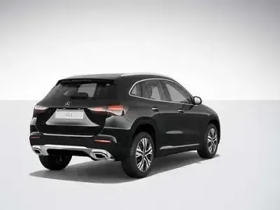 Gebraucht Mercedes GLA200 Progressive 163 PS (119 kW) 2025 Schwarz SUV