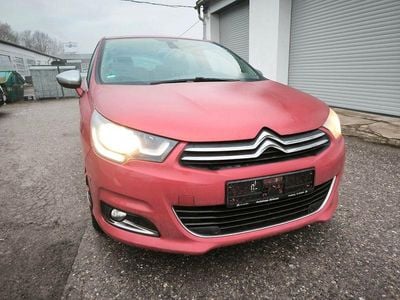Gebraucht Citroën C4 SELECTION 120 PS (88 kW) 2015 Rot Limousine