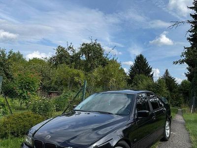 BMW 525