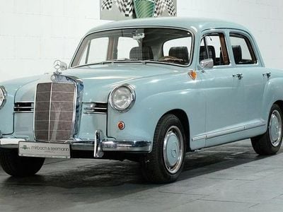 Gebraucht Mercedes 180 136 PS (100 kW) 1958 Blau Limousine