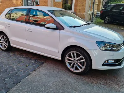Gebraucht VW Polo Highline 110 PS (80 kW) 2015 Weiß Kleinwagen
