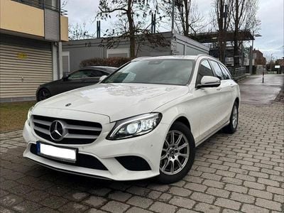 Gebraucht Mercedes C220 194 PS (142 kW) 2019 Weiß Limousine