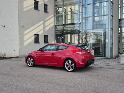 Usado Hyundai Veloster Style 140 HP (102 kW) 2012 Vermelho Coupé