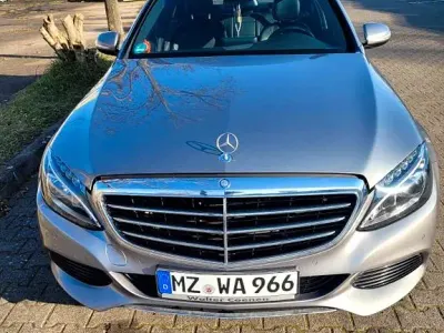 Gebraucht Mercedes C220 Exclusive 170 PS (125 kW) 2014 Grau Limousine