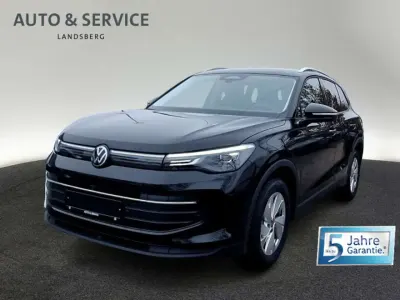 Neu VW Tiguan 150 PS (110 kW) 2026 Grenadillschwarz metallic SUV