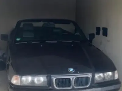 Gebraucht BMW 320 Cabriolet 150 PS (110 kW) 1997 Schwarz Cabrio