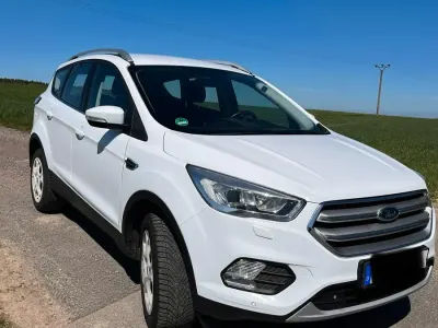 Używany Ford Kuga Cool & Connect 150 KM (110 kW) 2019 Biały SUV