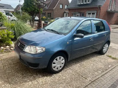 Gebraucht Fiat Punto 95 PS (69 kW) 2003 Blau Kleinwagen