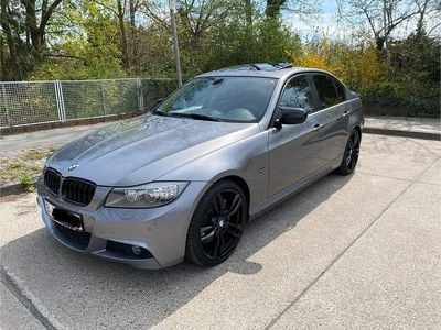 Usado BMW 335 Sport Line 306 HP (225 kW) 2009 Cinzento Sedan