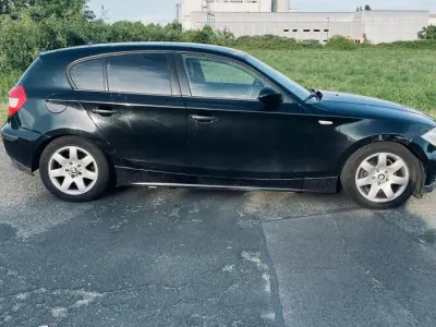 Gebraucht BMW 116 116 PS (85 kW) 2004 Schwarz Kleinwagen