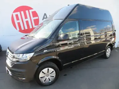 Usata VW Transporter 150 CV (110 kW) 2022 Nero Furgone